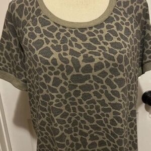 Animal Print Short Sleeve Top, Medium